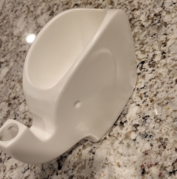 Fred Oliver Elephant Tidbit Bowl - Picture 3 of 9